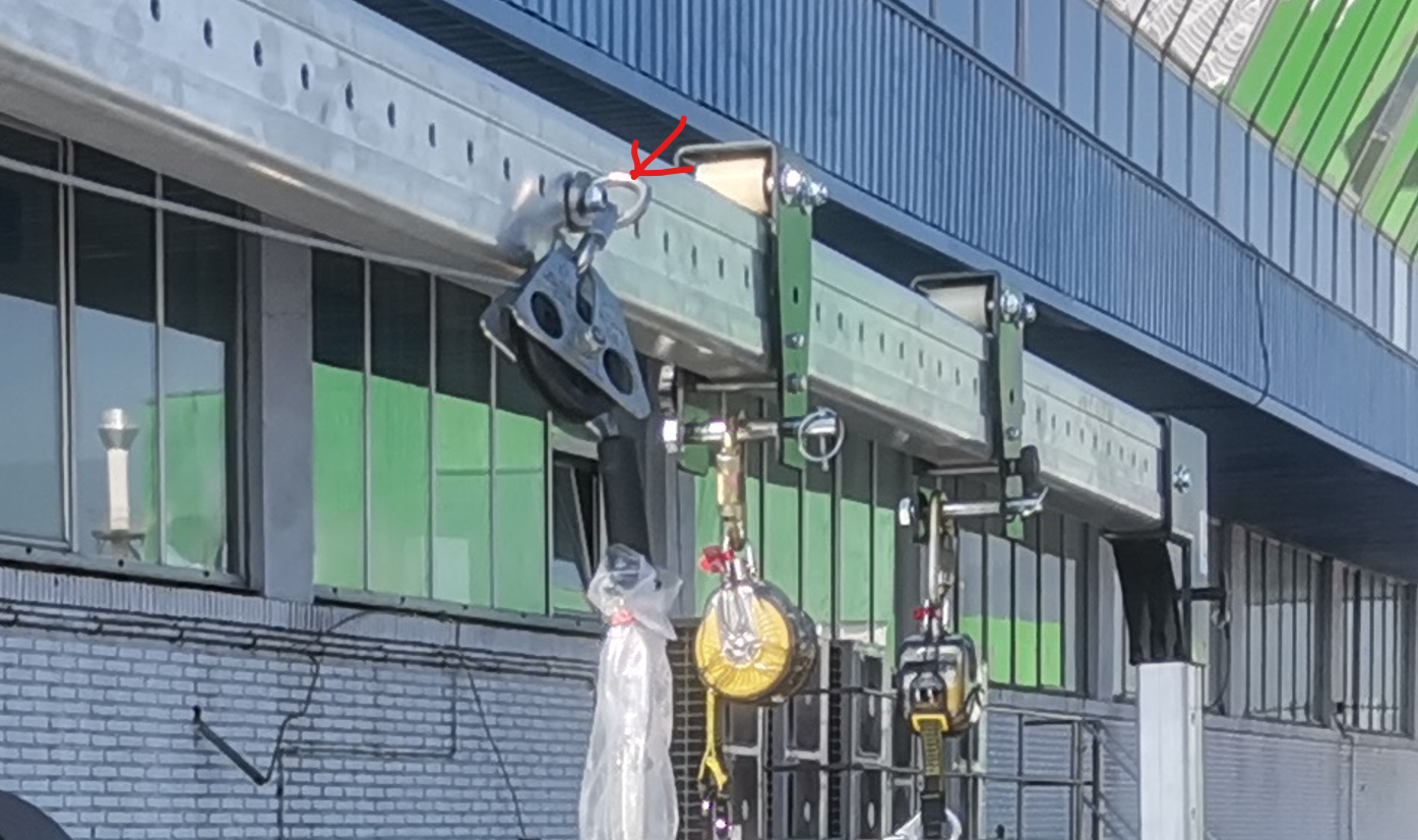 PET 3000 - ALUMINIUM-PORTALKRAN FÜR ZEITWEILIGES HEBEN