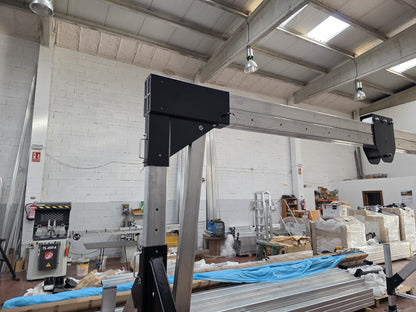 PET 3000 - ALUMINIUM-PORTALKRAN FÜR ZEITWEILIGES HEBEN